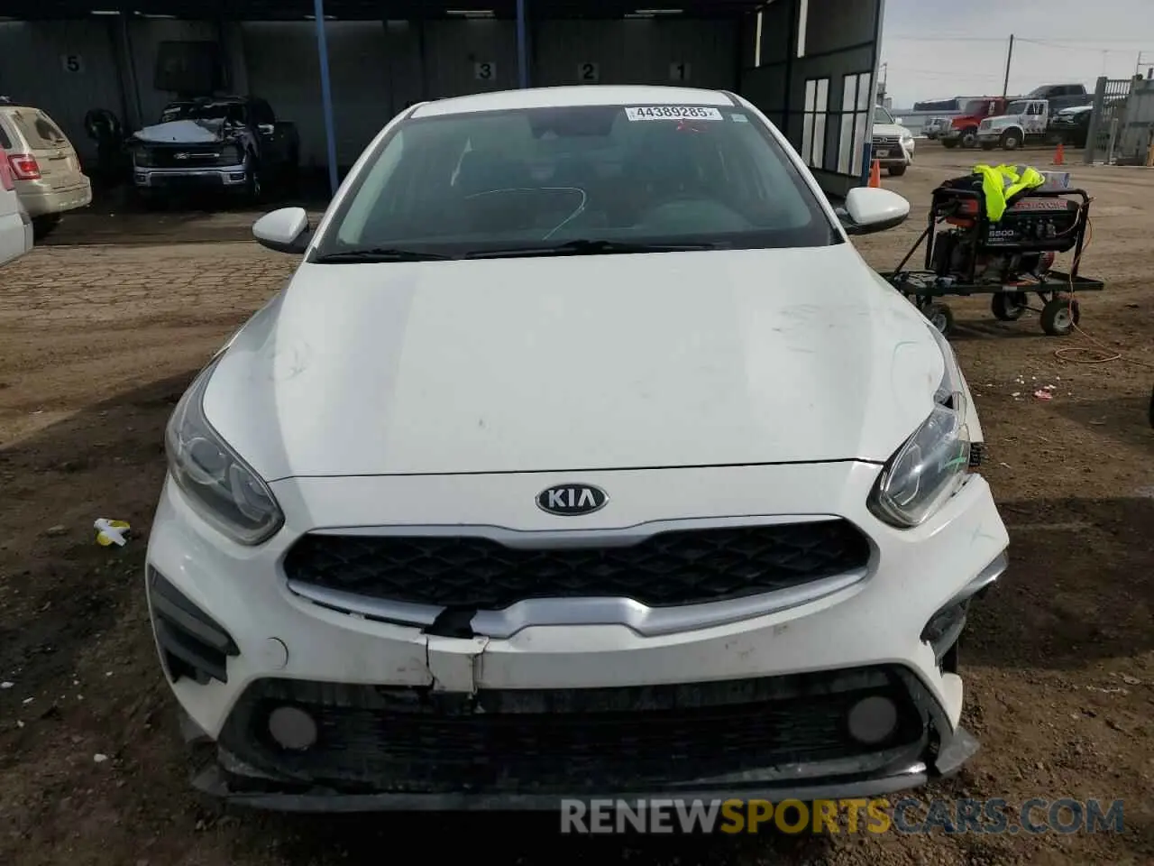 5 fotografías del automóvil dañado 3KPF24AD2LE142469 KIA FORTE 2020