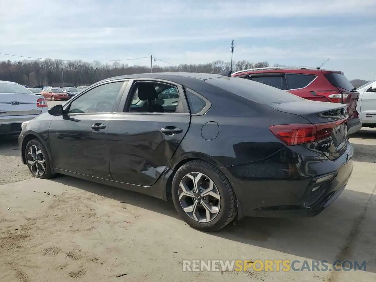 2 fotografías del automóvil dañado 3KPF24AD2LE158901 KIA FORTE 2020