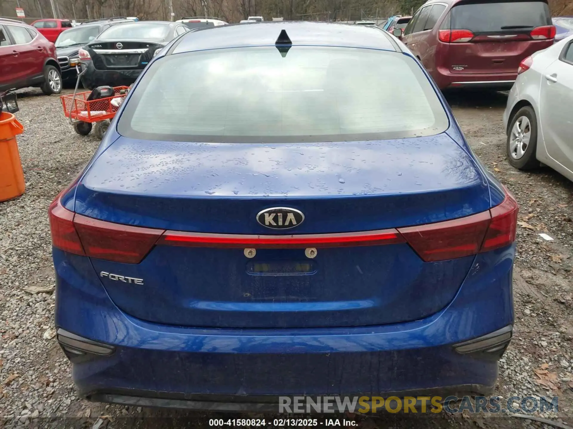16 fotografías del automóvil dañado 3KPF24AD2LE246279 KIA FORTE 2020