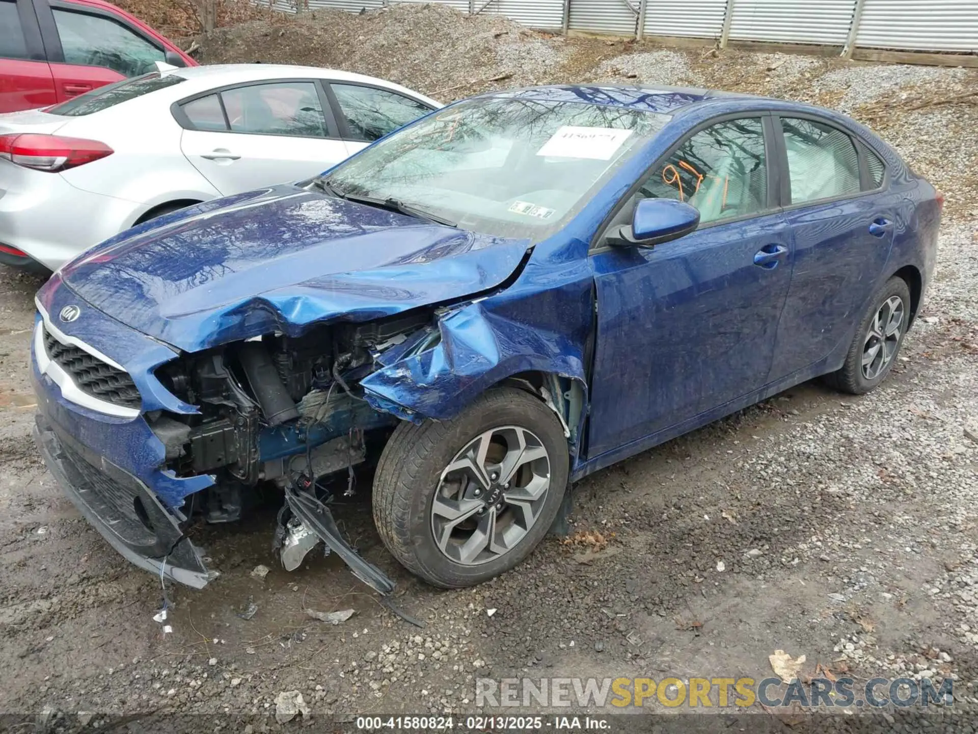 2 fotografías del automóvil dañado 3KPF24AD2LE246279 KIA FORTE 2020