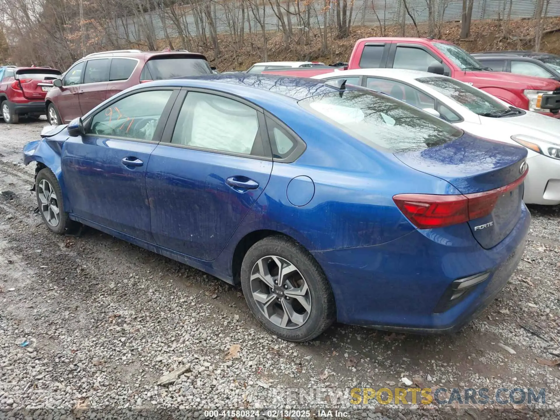 3 fotografías del automóvil dañado 3KPF24AD2LE246279 KIA FORTE 2020