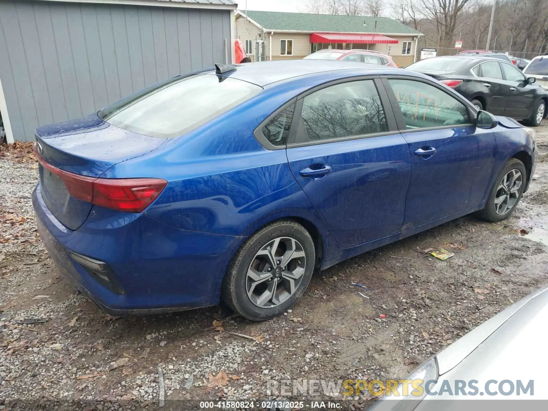 4 fotografías del automóvil dañado 3KPF24AD2LE246279 KIA FORTE 2020