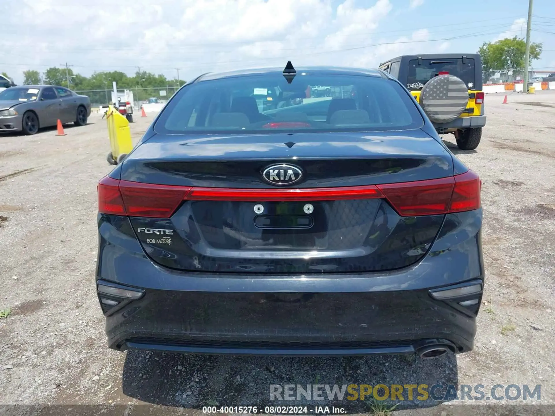16 fotografías del automóvil dañado 3KPF24AD2LE247335 KIA FORTE 2020