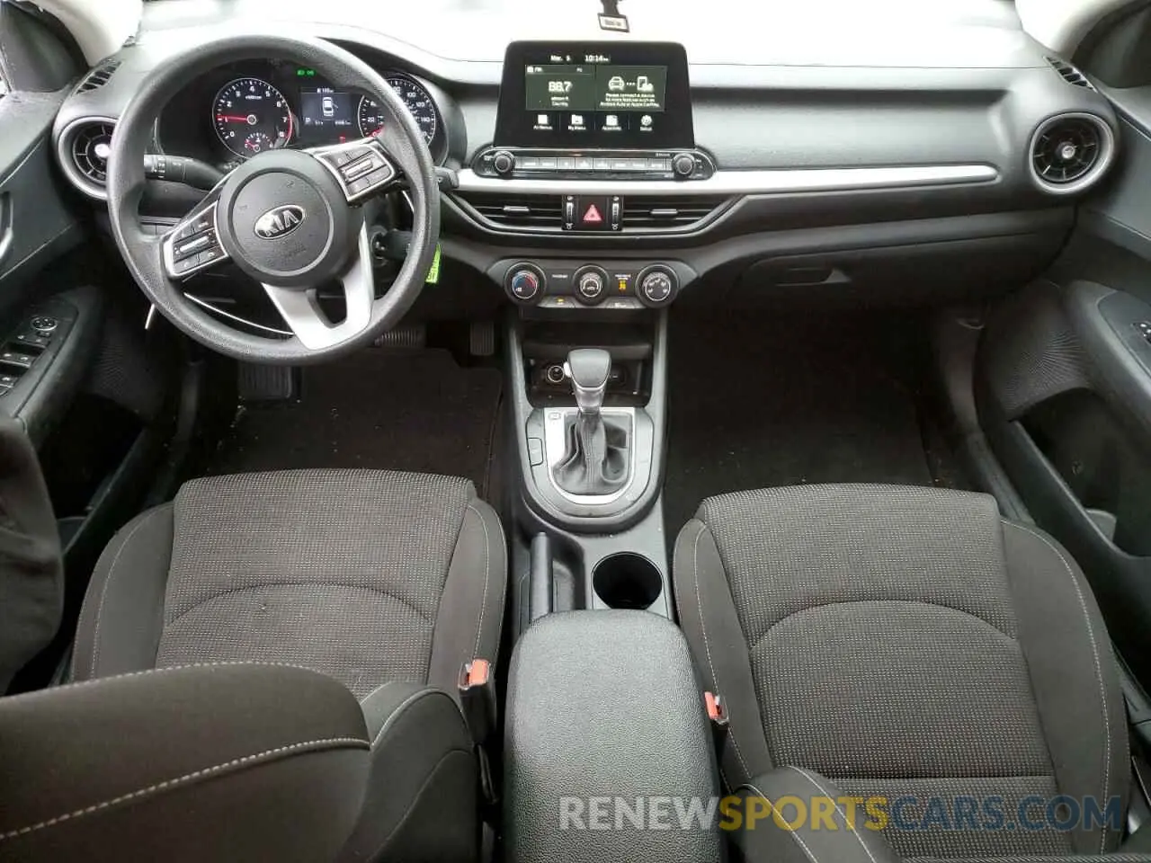 8 fotografías del automóvil dañado 3KPF24AD2LE259081 KIA FORTE 2020