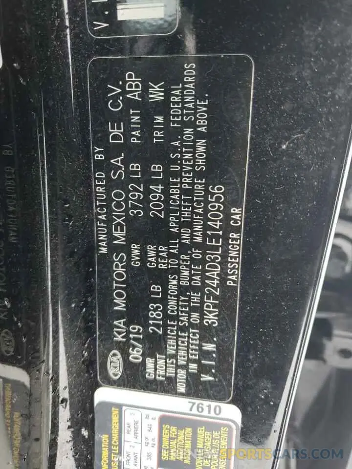 12 fotografías del automóvil dañado 3KPF24AD3LE140956 KIA FORTE 2020