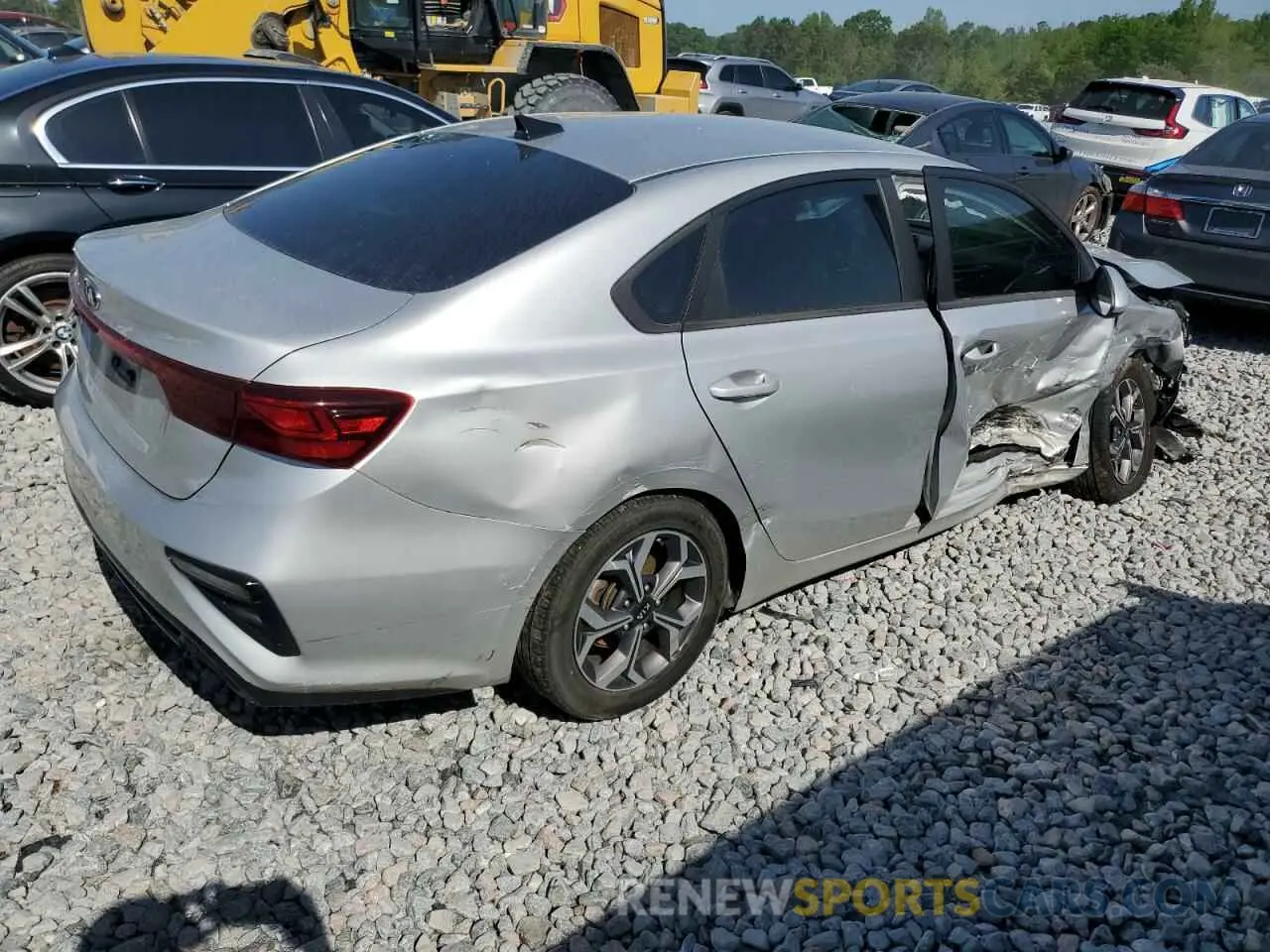 3 fotografías del automóvil dañado 3KPF24AD3LE147857 KIA FORTE 2020