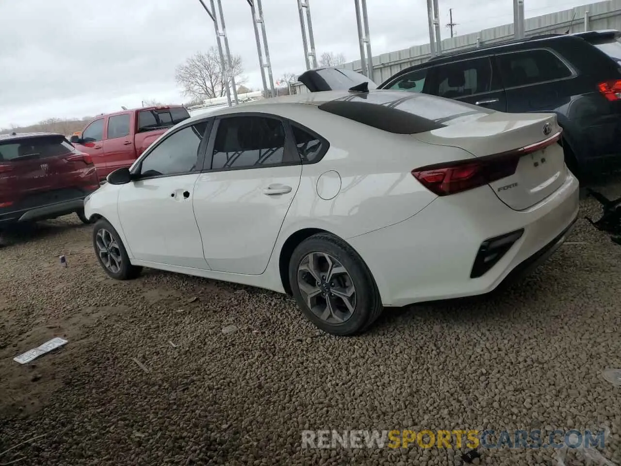 2 fotografías del automóvil dañado 3KPF24AD3LE159782 KIA FORTE 2020
