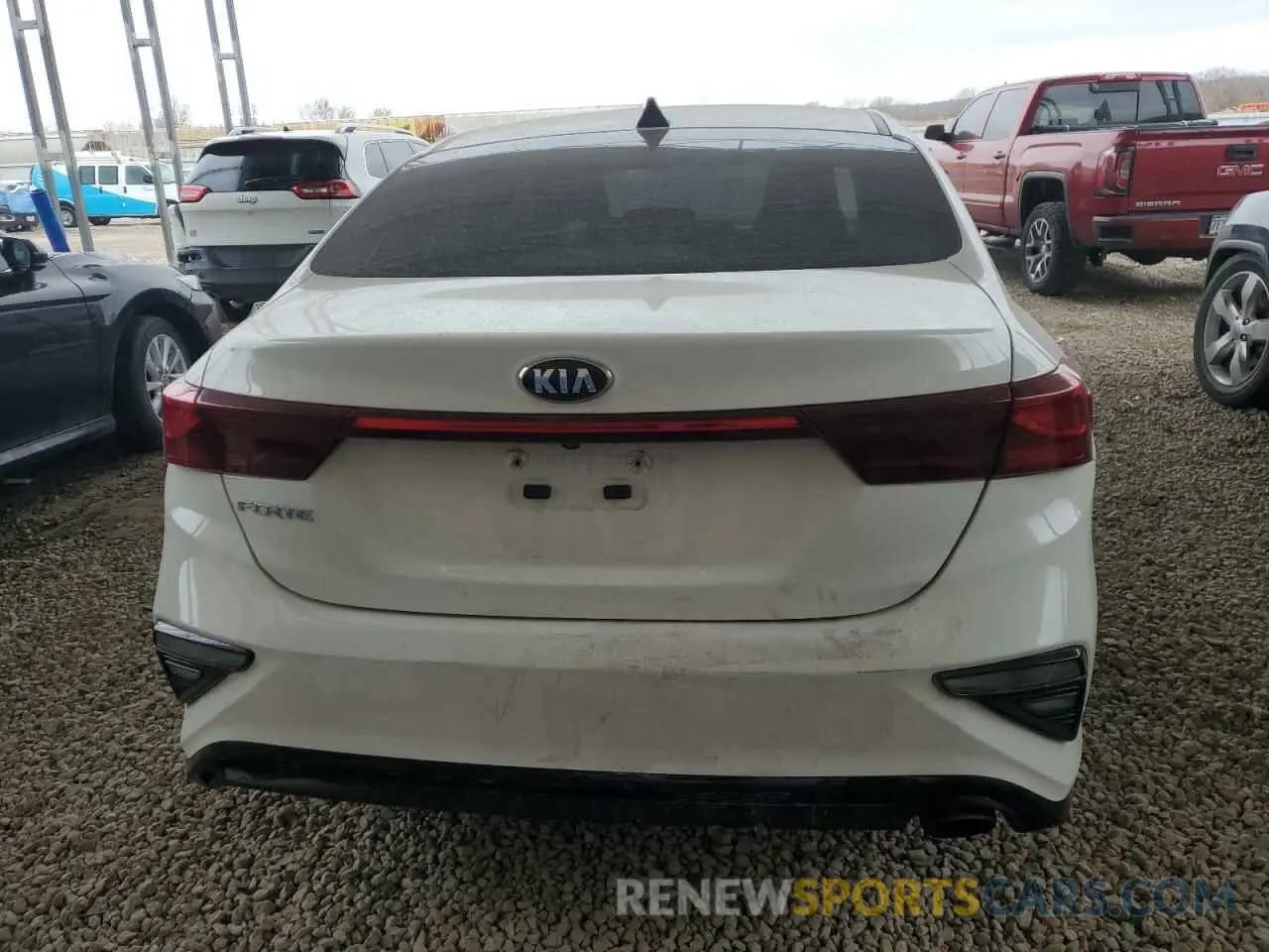 6 fotografías del automóvil dañado 3KPF24AD3LE159782 KIA FORTE 2020