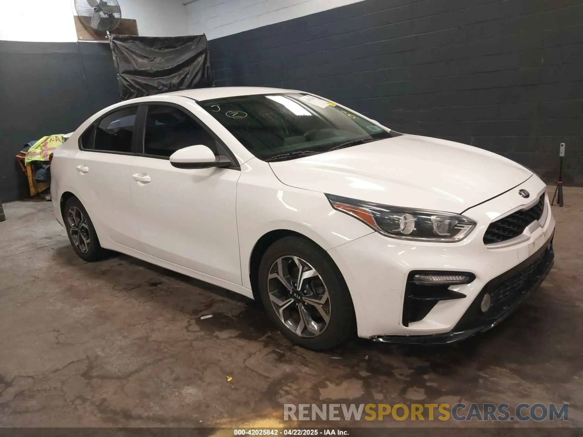 1 fotografías del automóvil dañado 3KPF24AD3LE174606 KIA FORTE 2020