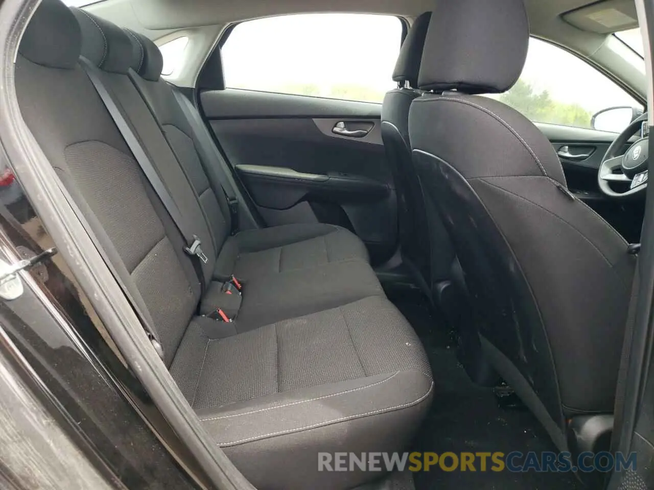 10 fotografías del automóvil dañado 3KPF24AD3LE176775 KIA FORTE 2020