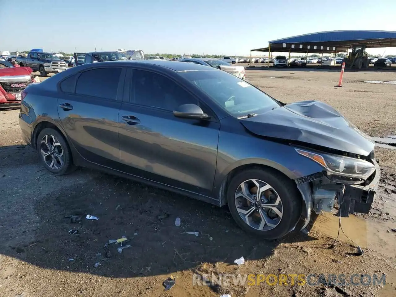4 fotografías del automóvil dañado 3KPF24AD3LE195309 KIA FORTE 2020