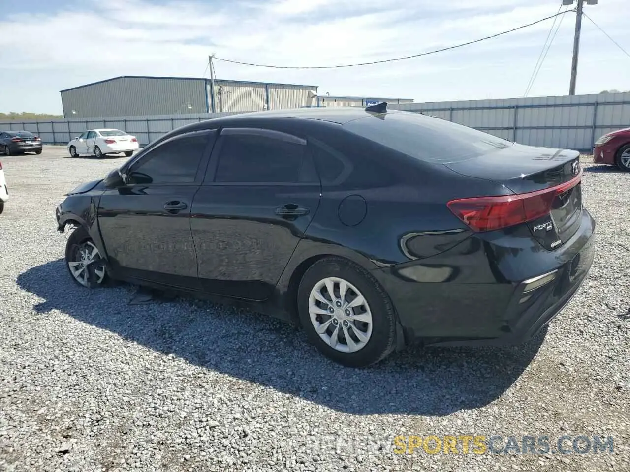 2 fotografías del automóvil dañado 3KPF24AD3LE205076 KIA FORTE 2020