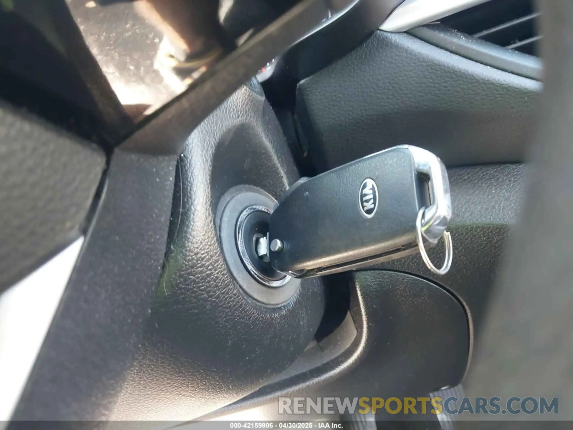 11 fotografías del automóvil dañado 3KPF24AD3LE216854 KIA FORTE 2020