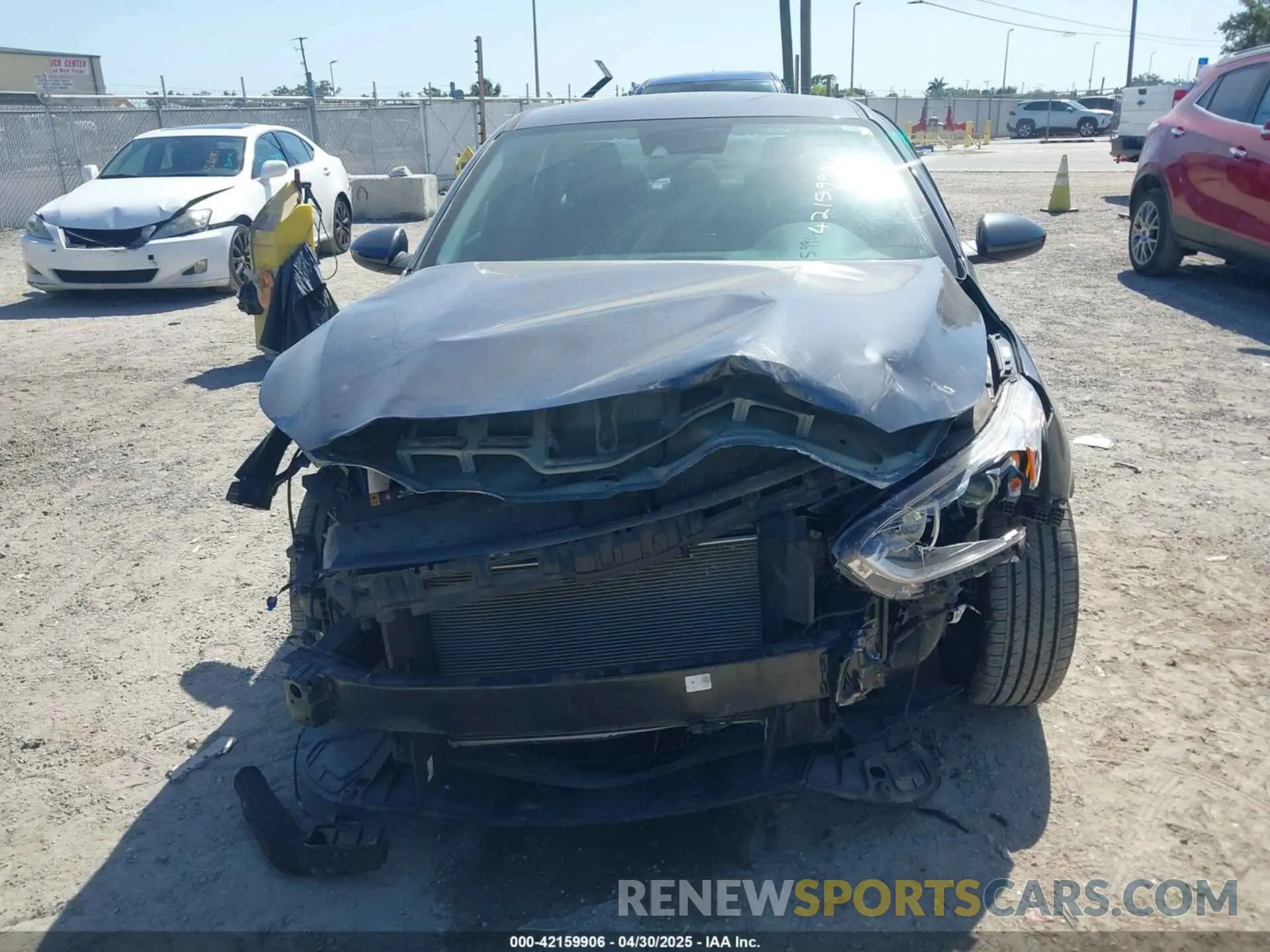 13 fotografías del automóvil dañado 3KPF24AD3LE216854 KIA FORTE 2020