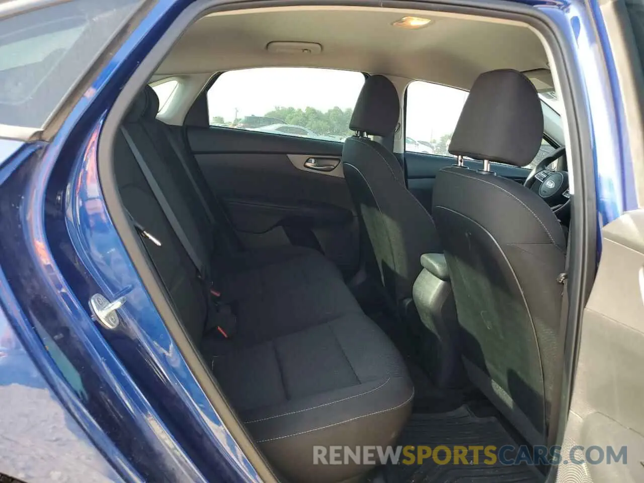 10 fotografías del automóvil dañado 3KPF24AD3LE256495 KIA FORTE 2020