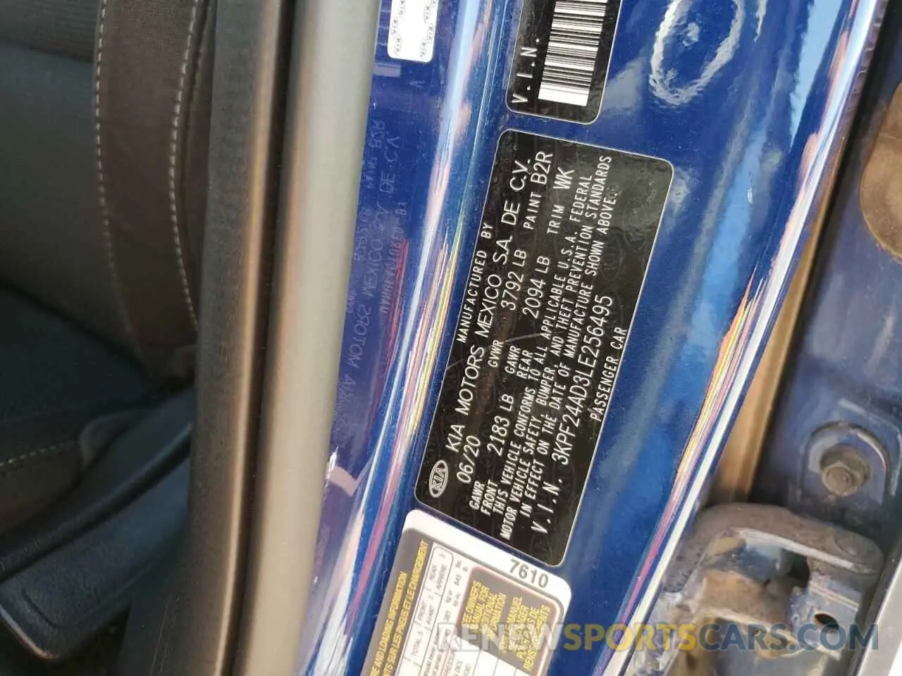 12 fotografías del automóvil dañado 3KPF24AD3LE256495 KIA FORTE 2020
