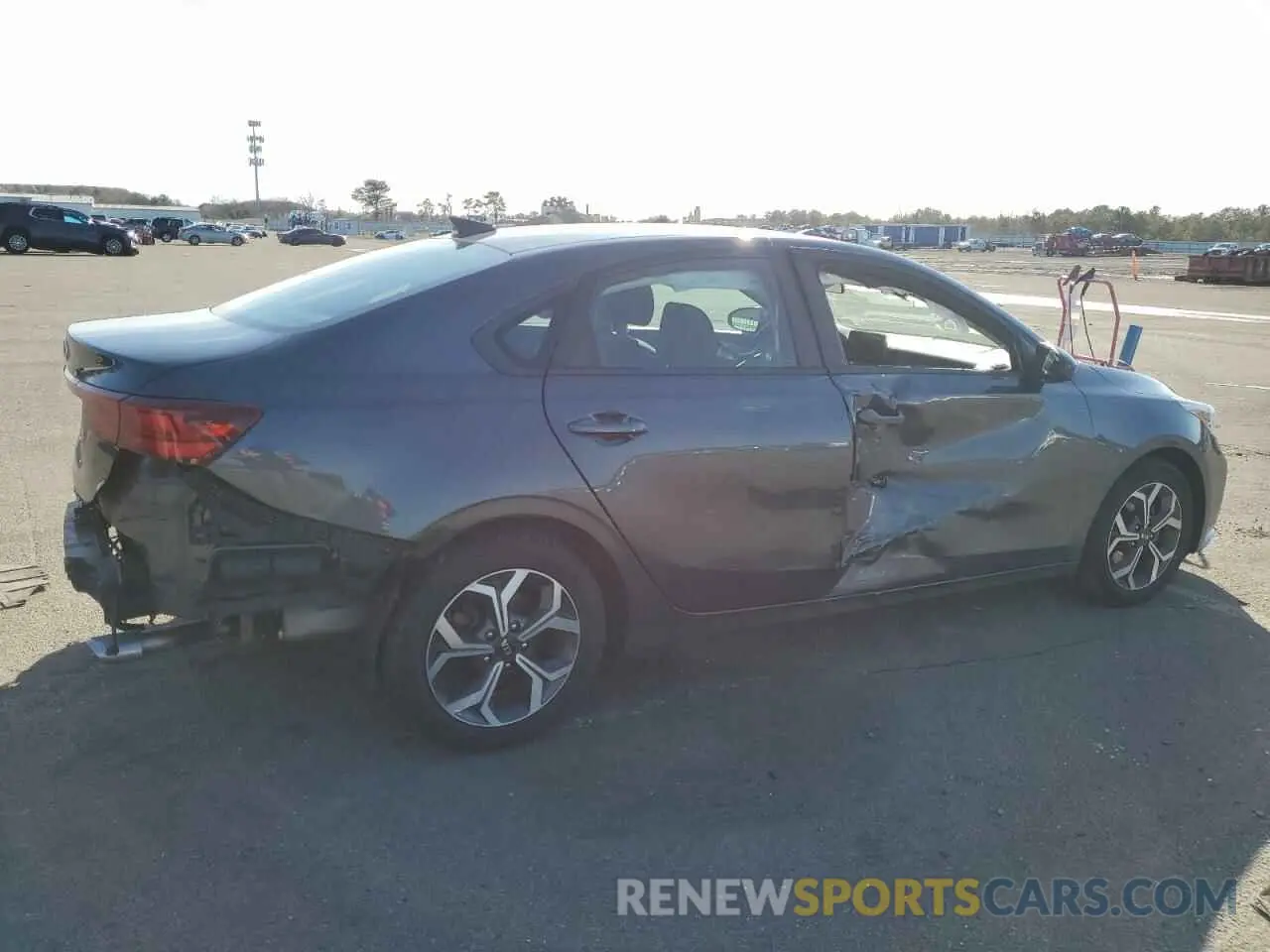3 fotografías del automóvil dañado 3KPF24AD4LE146524 KIA FORTE 2020