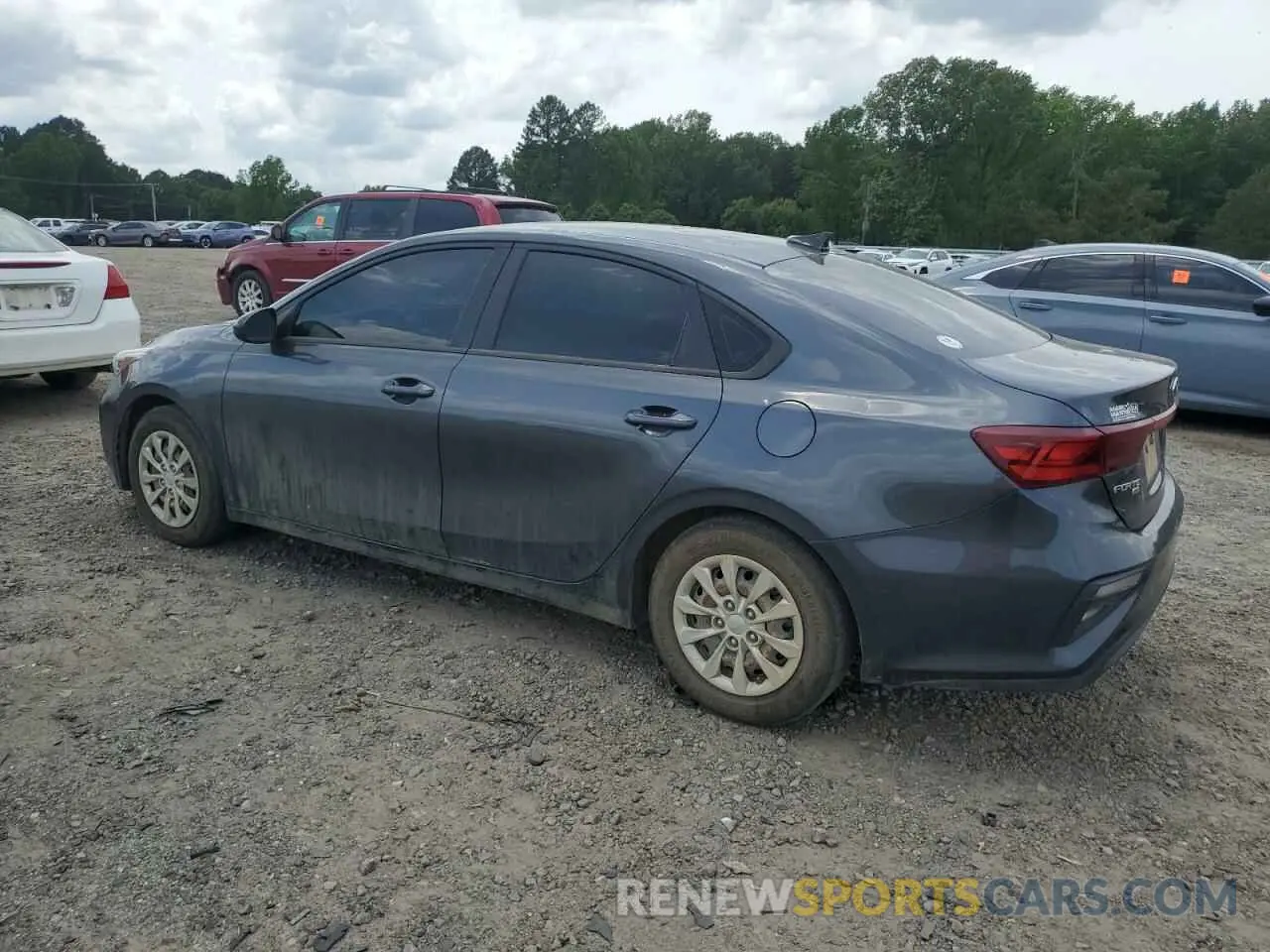 2 fotografías del automóvil dañado 3KPF24AD4LE159029 KIA FORTE 2020