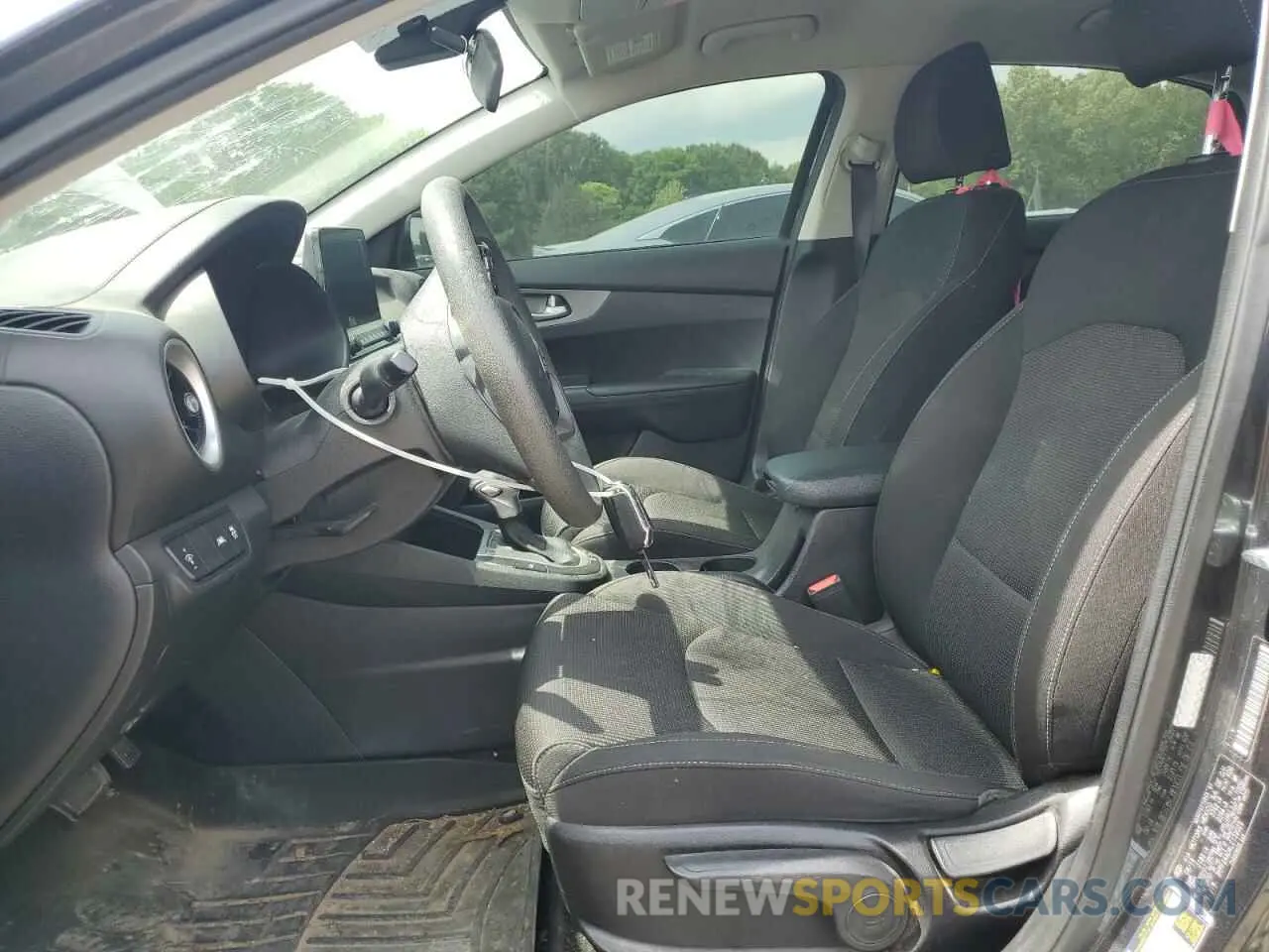 7 fotografías del automóvil dañado 3KPF24AD4LE159029 KIA FORTE 2020