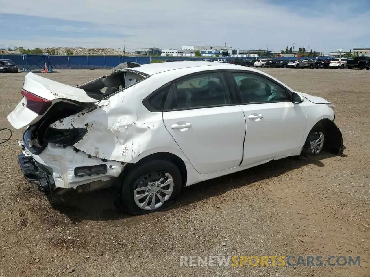 3 fotografías del automóvil dañado 3KPF24AD4LE162996 KIA FORTE 2020