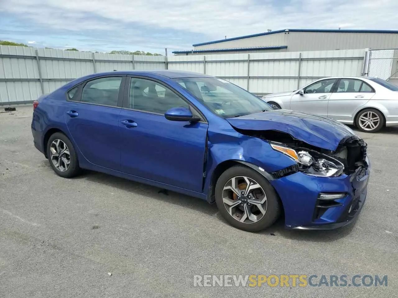 4 fotografías del automóvil dañado 3KPF24AD4LE163419 KIA FORTE 2020