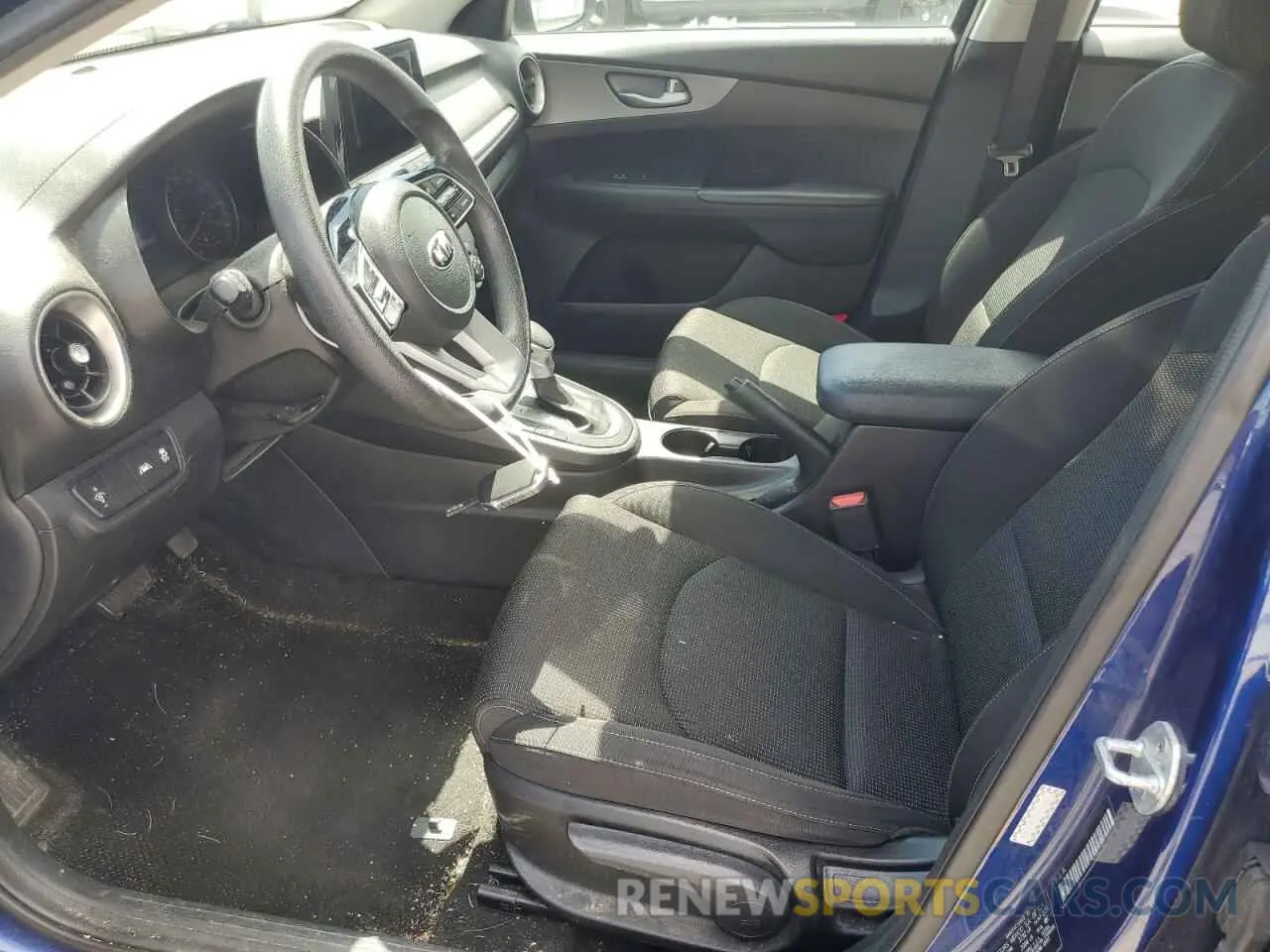 7 fotografías del automóvil dañado 3KPF24AD4LE163419 KIA FORTE 2020