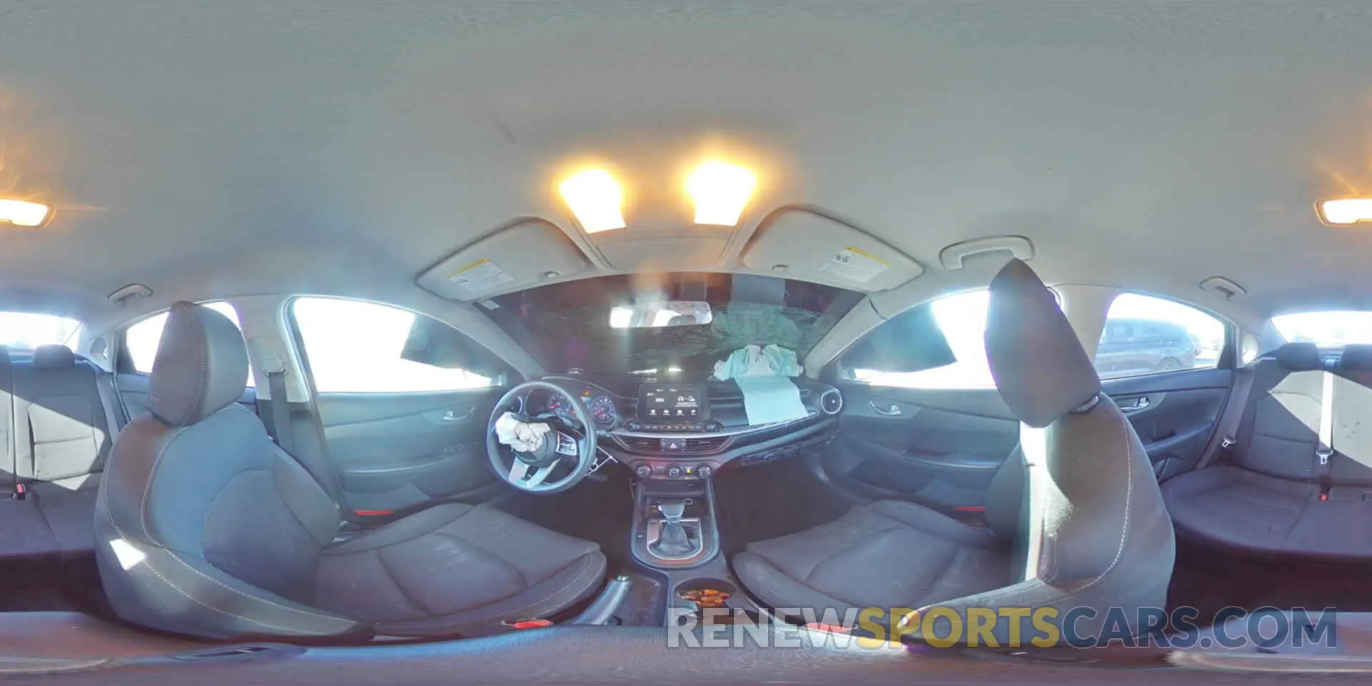 13 fotografías del automóvil dañado 3KPF24AD4LE165980 KIA FORTE 2020