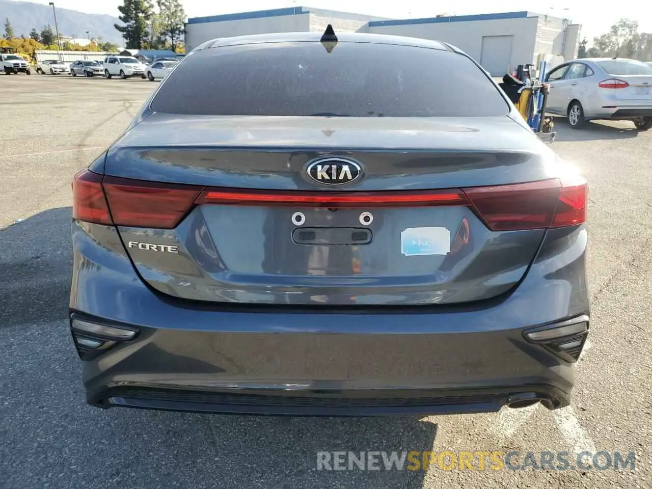 6 fotografías del automóvil dañado 3KPF24AD4LE165980 KIA FORTE 2020
