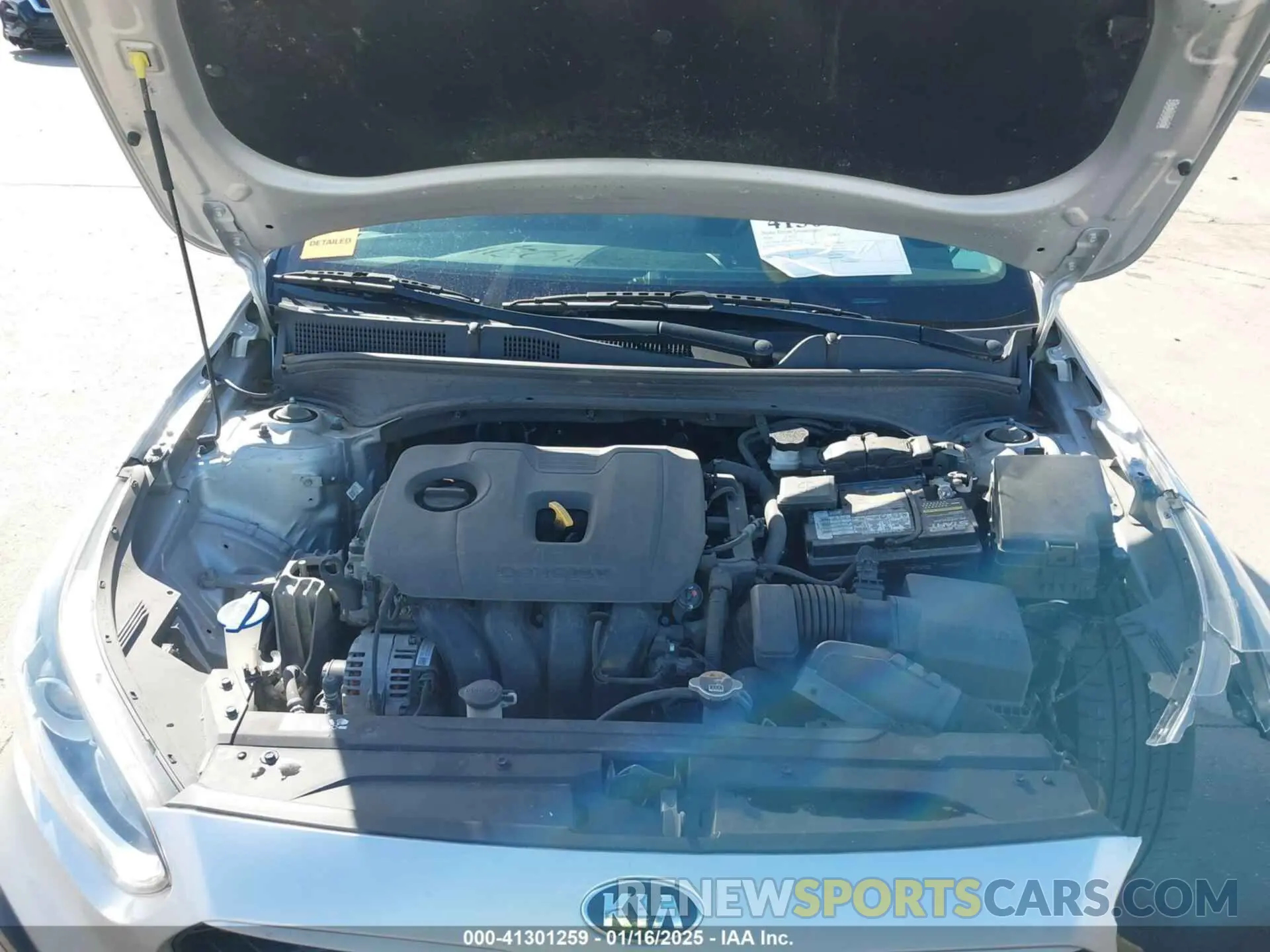 10 fotografías del automóvil dañado 3KPF24AD4LE176851 KIA FORTE 2020