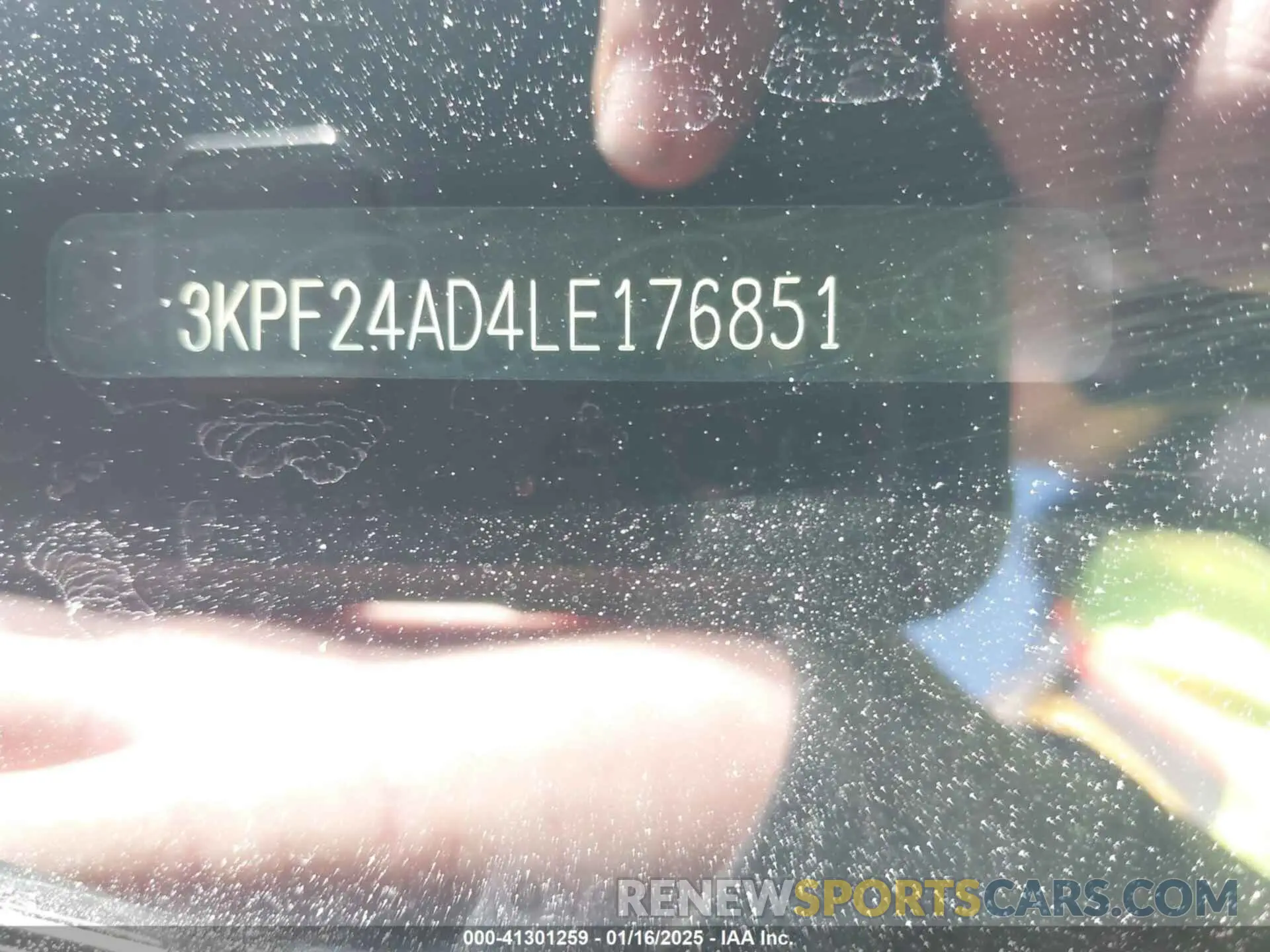 18 fotografías del automóvil dañado 3KPF24AD4LE176851 KIA FORTE 2020