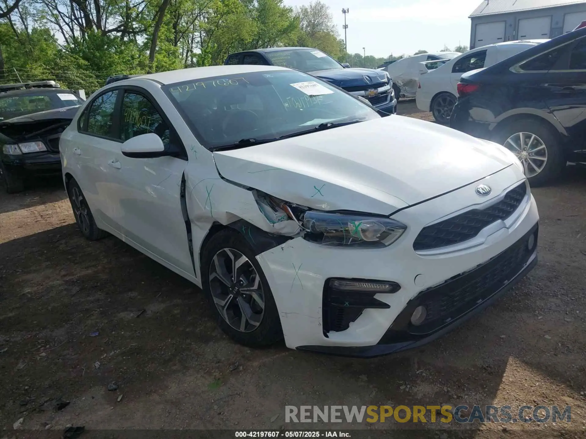 6 fotografías del automóvil dañado 3KPF24AD4LE194251 KIA FORTE 2020