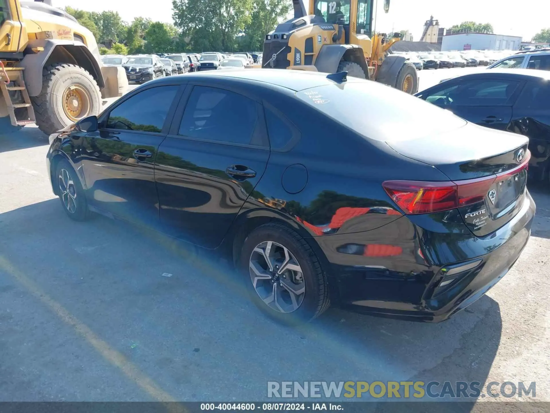 3 fotografías del automóvil dañado 3KPF24AD4LE212439 KIA FORTE 2020