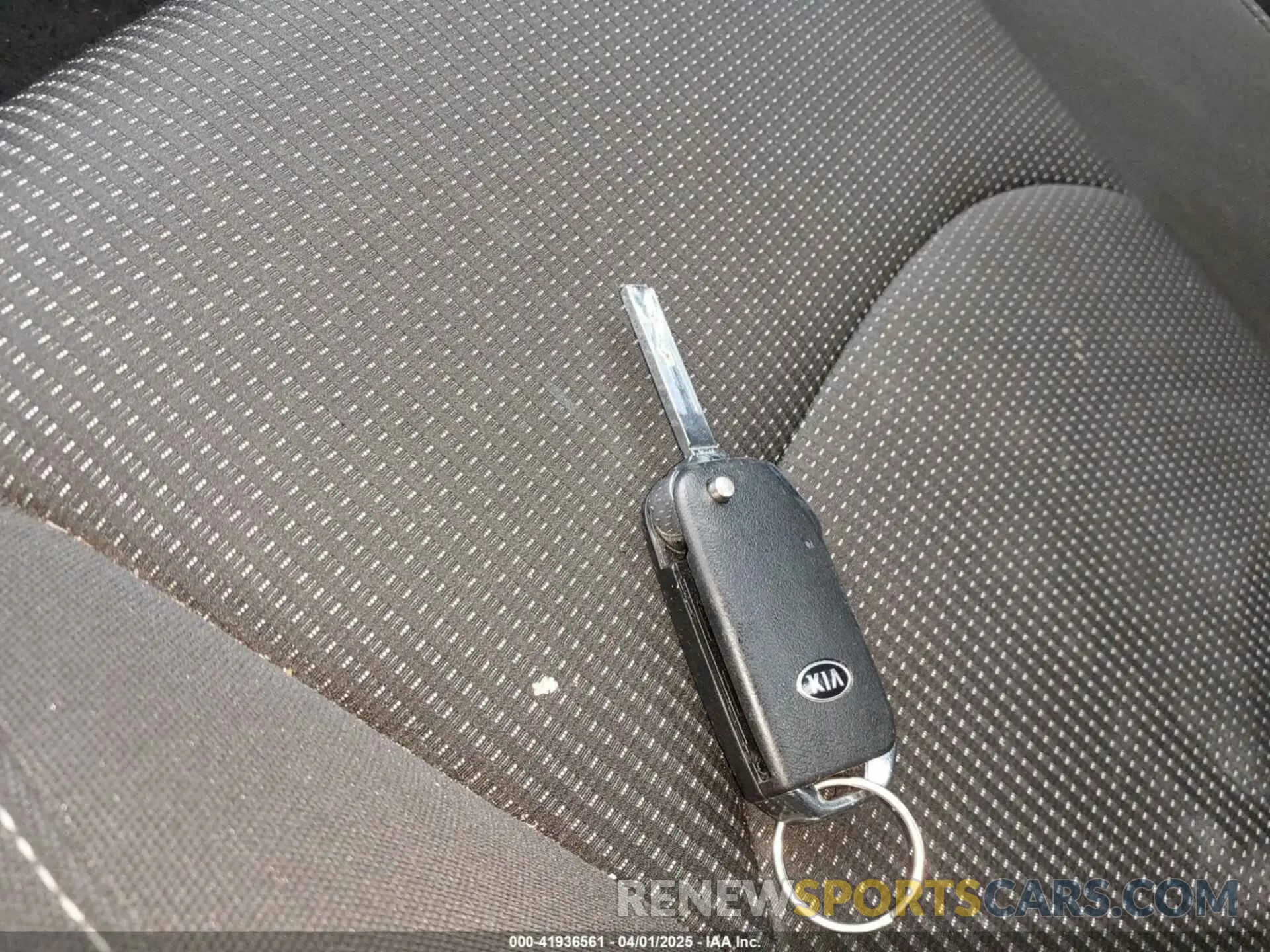 11 fotografías del automóvil dañado 3KPF24AD4LE213719 KIA FORTE 2020