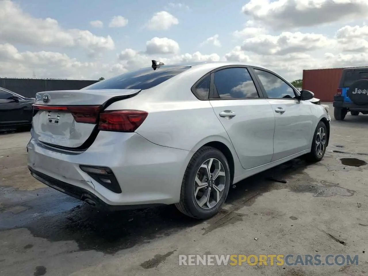 3 fotografías del automóvil dañado 3KPF24AD4LE221884 KIA FORTE 2020