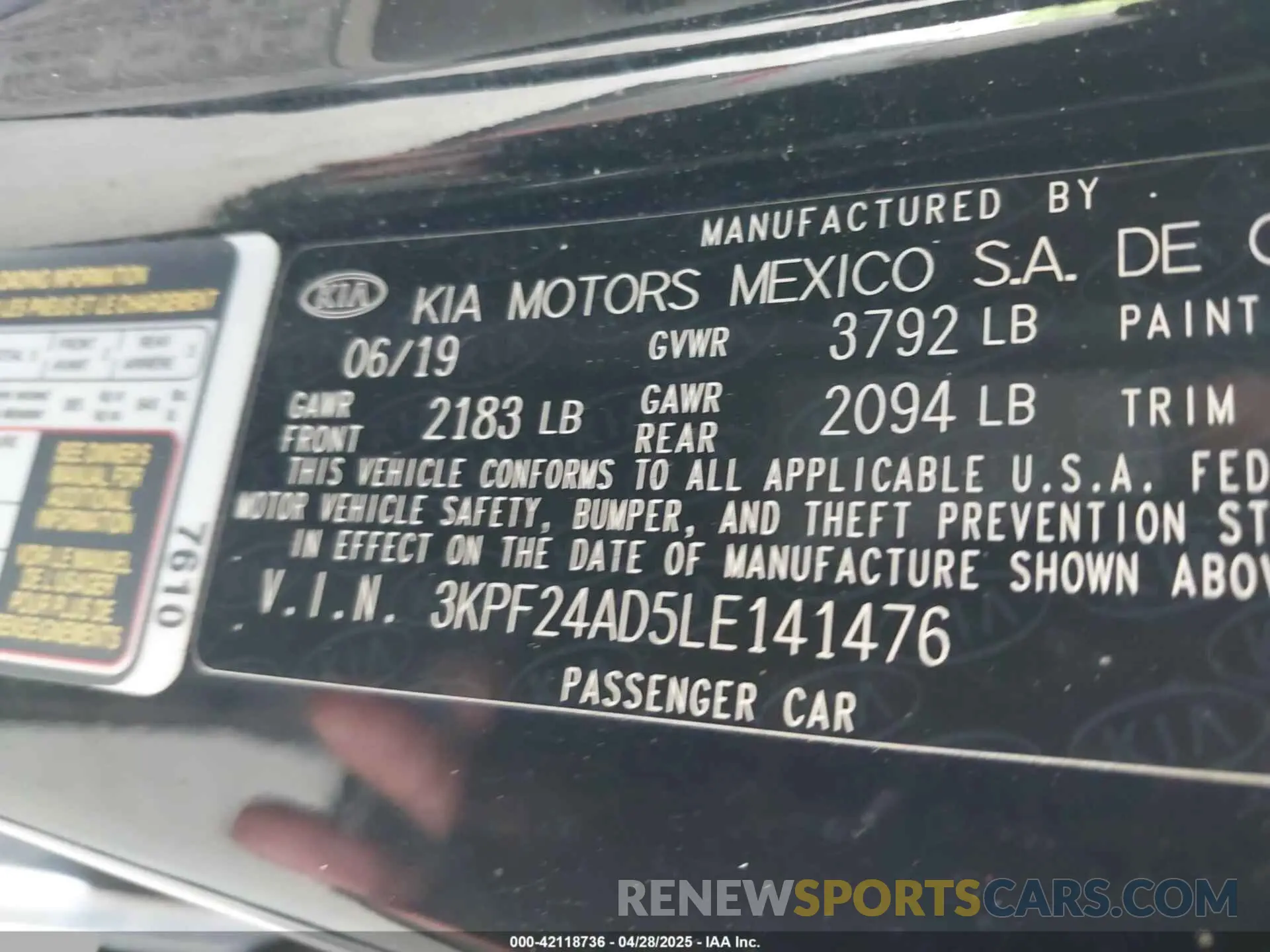 9 fotografías del automóvil dañado 3KPF24AD5LE141476 KIA FORTE 2020