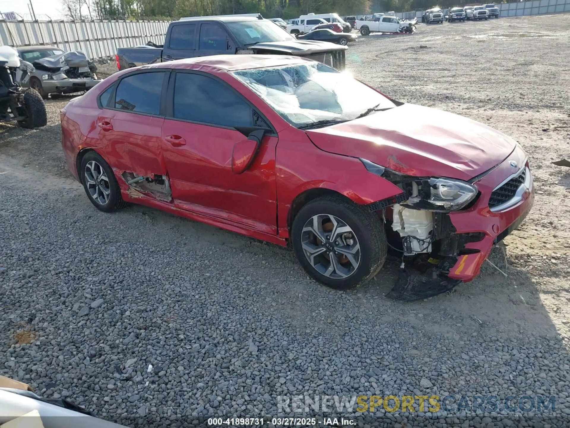 1 fotografías del automóvil dañado 3KPF24AD5LE143213 KIA FORTE 2020