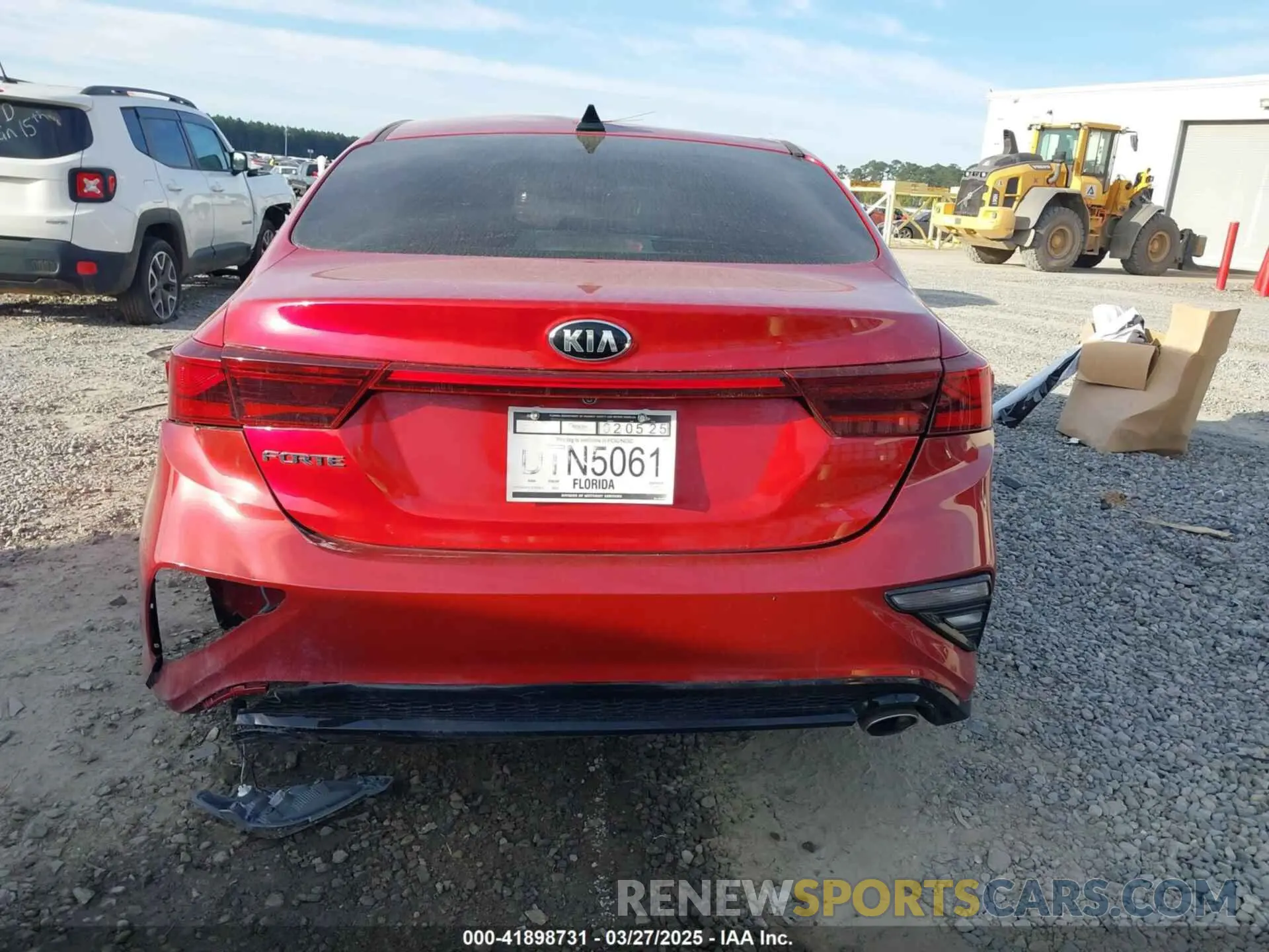 16 fotografías del automóvil dañado 3KPF24AD5LE143213 KIA FORTE 2020