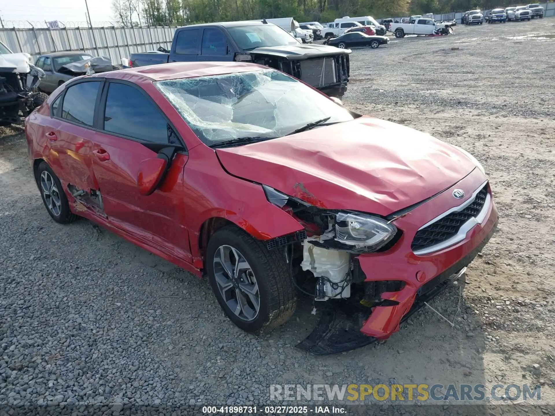 6 fotografías del automóvil dañado 3KPF24AD5LE143213 KIA FORTE 2020