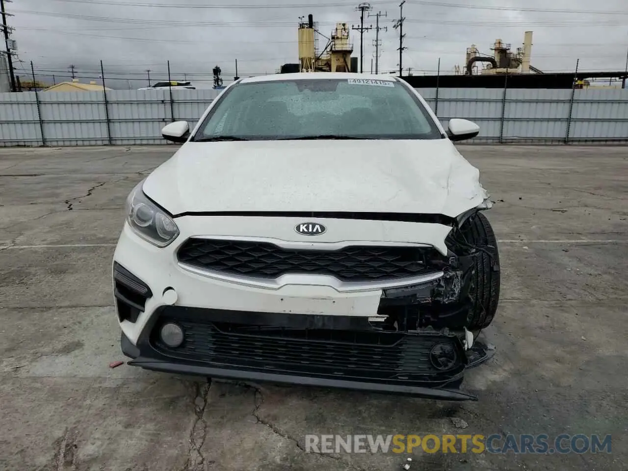 5 fotografías del automóvil dañado 3KPF24AD5LE175319 KIA FORTE 2020