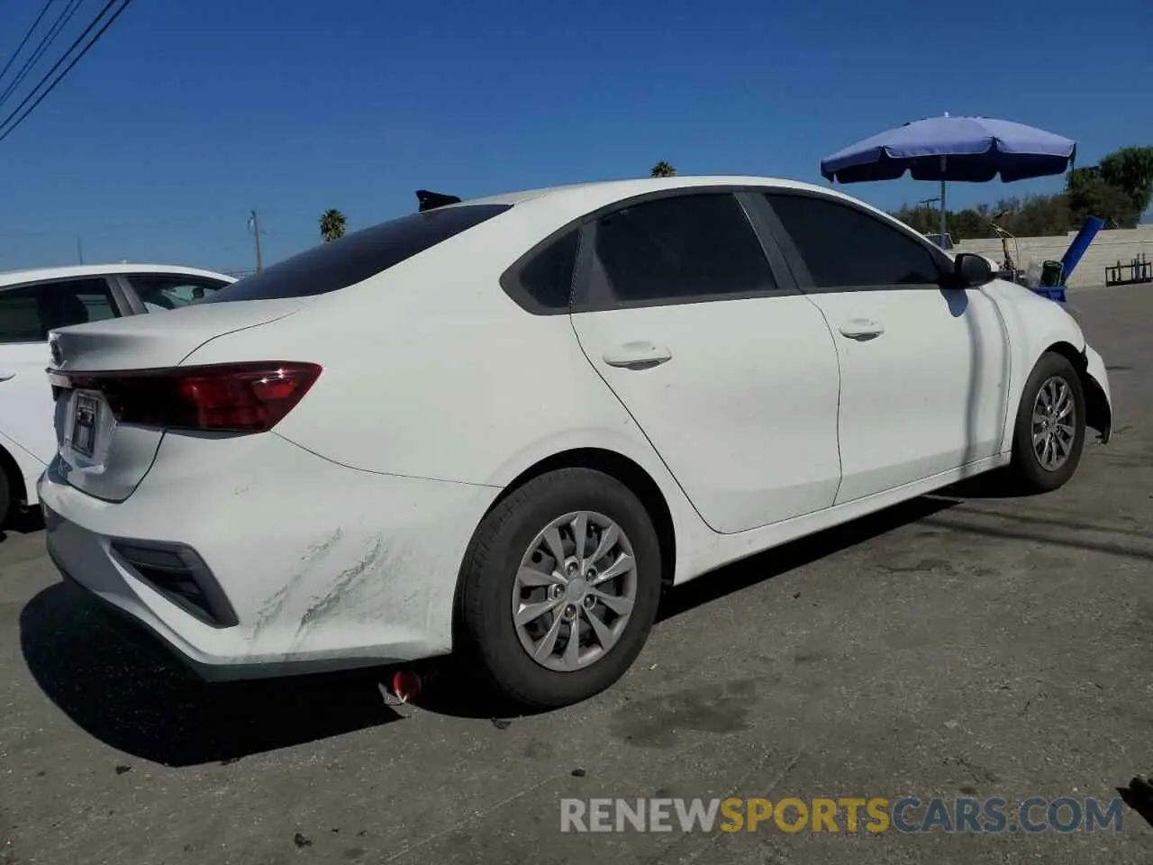 3 fotografías del automóvil dañado 3KPF24AD5LE223269 KIA FORTE 2020
