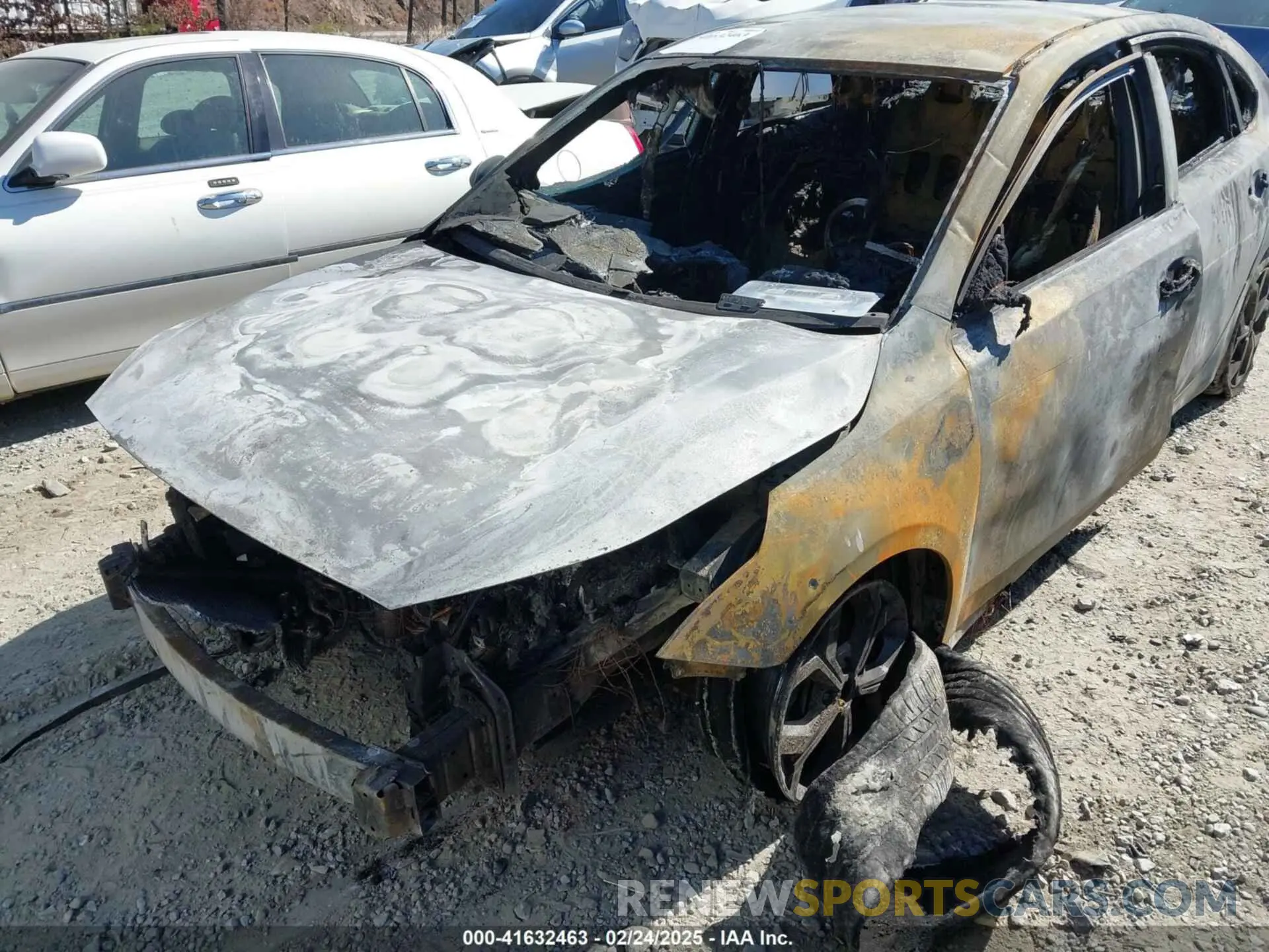 6 fotografías del automóvil dañado 3KPF24AD5LE232828 KIA FORTE 2020