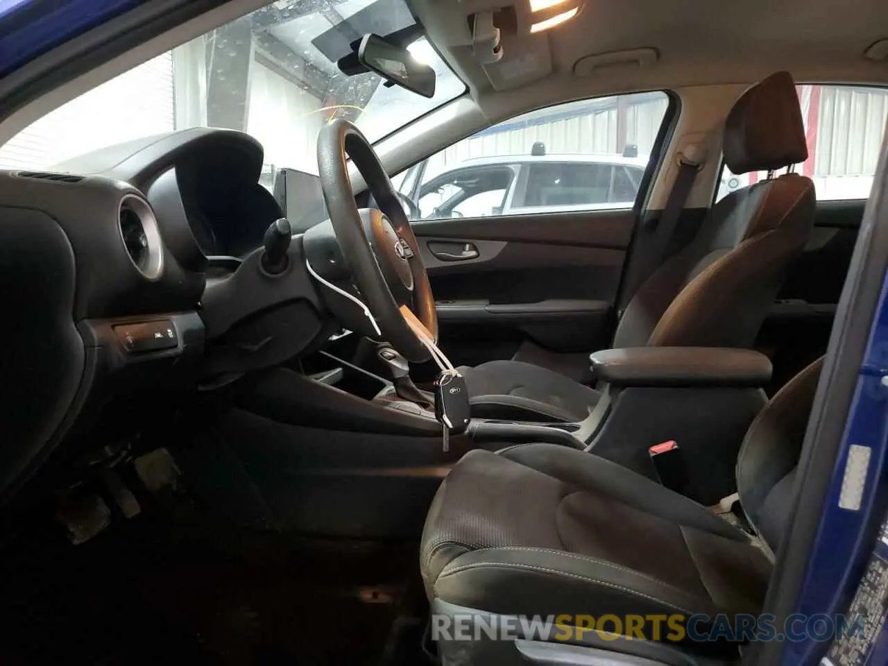 7 fotografías del automóvil dañado 3KPF24AD5LE236507 KIA FORTE 2020