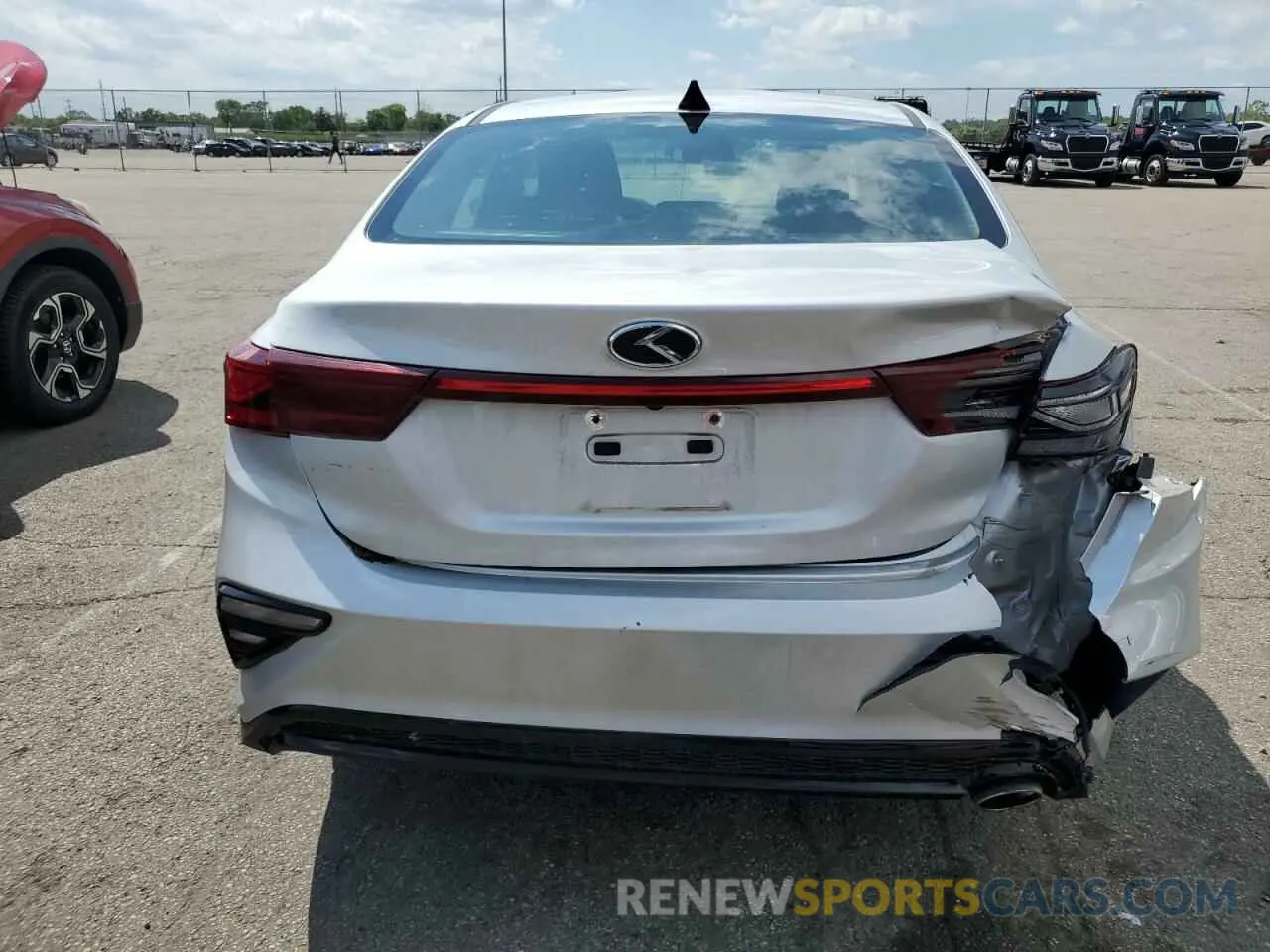 6 fotografías del automóvil dañado 3KPF24AD5LE240217 KIA FORTE 2020