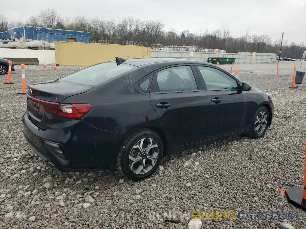3 fotografías del automóvil dañado 3KPF24AD6LE147058 KIA FORTE 2020