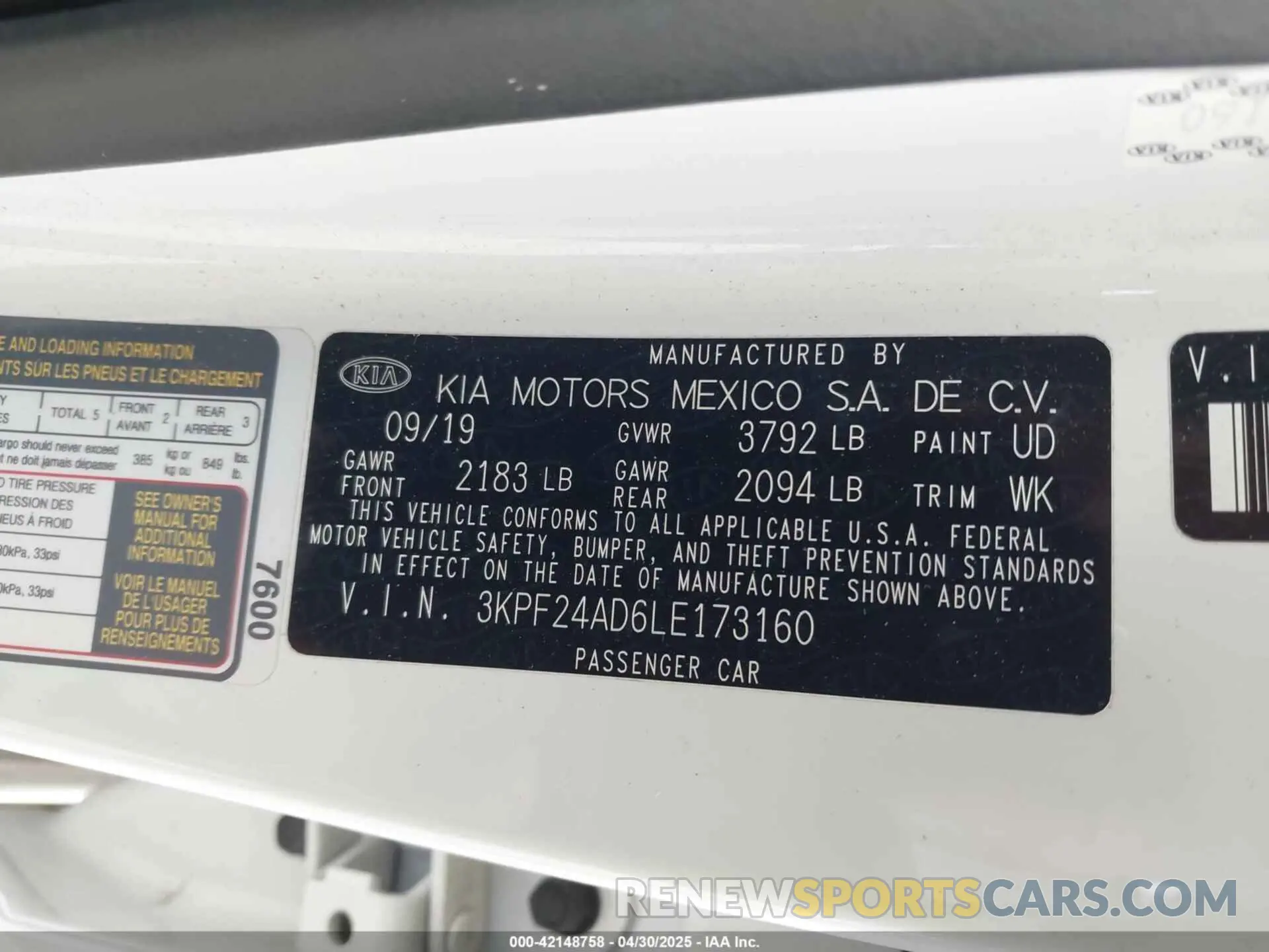 9 fotografías del automóvil dañado 3KPF24AD6LE173160 KIA FORTE 2020