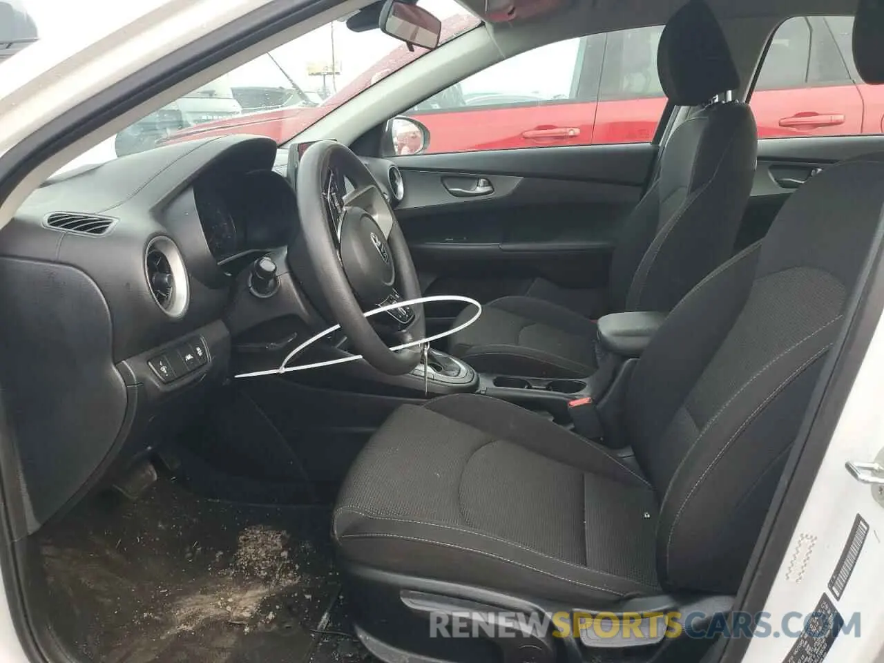 7 fotografías del automóvil dañado 3KPF24AD6LE186569 KIA FORTE 2020
