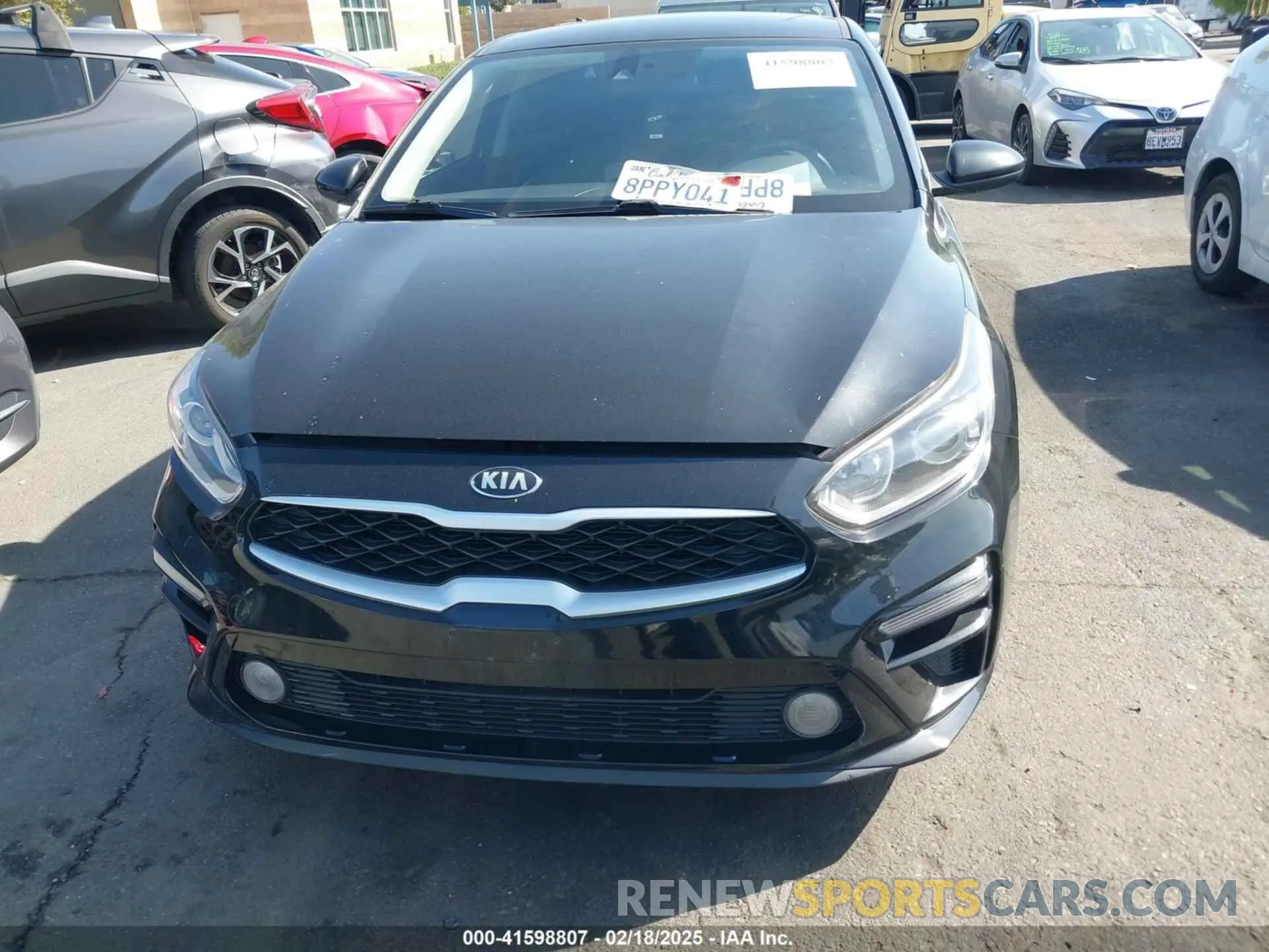12 fotografías del automóvil dañado 3KPF24AD6LE193165 KIA FORTE 2020