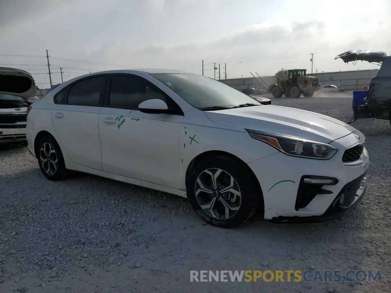 4 fotografías del automóvil dañado 3KPF24AD6LE214810 KIA FORTE 2020