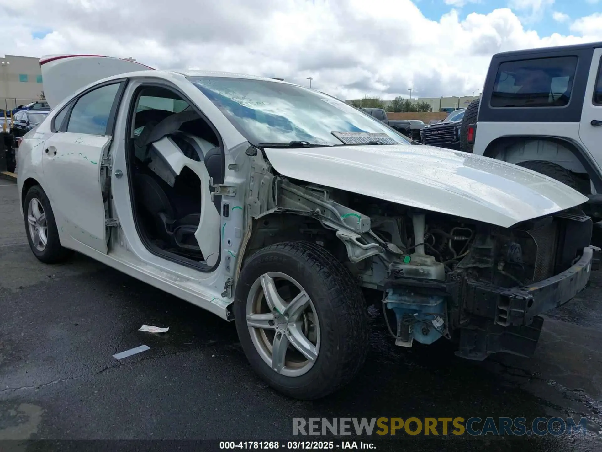 1 fotografías del automóvil dañado 3KPF24AD6LE225516 KIA FORTE 2020