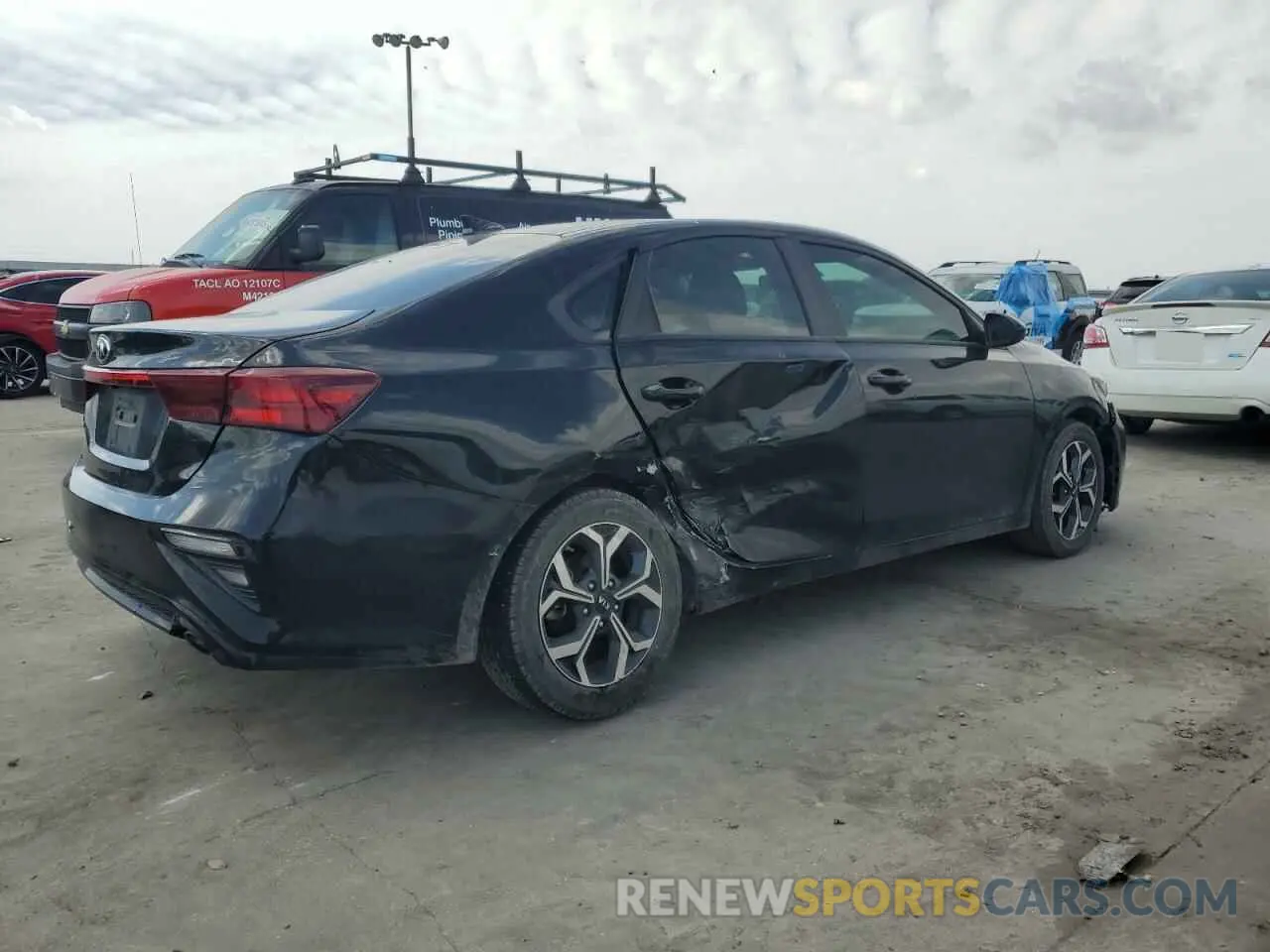 3 fotografías del automóvil dañado 3KPF24AD6LE241439 KIA FORTE 2020